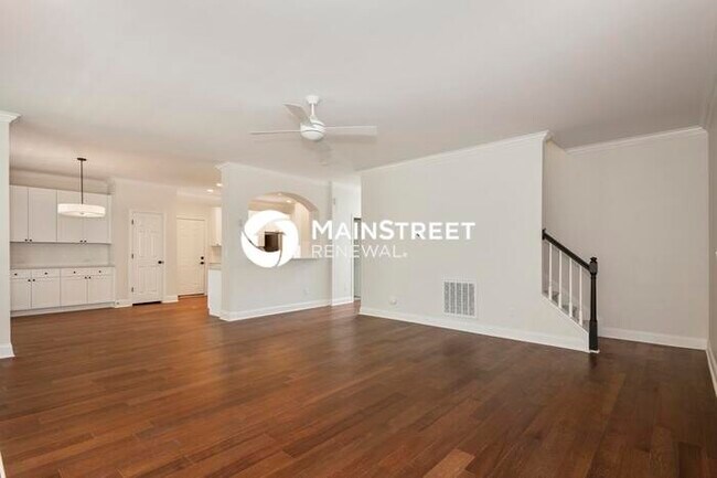 Foto del edificio - 4 Bedroom Pet-Friendly Home in Matthews, NC with Main Street Renewal