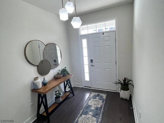 Building Photo - 31 Gerhard Pl