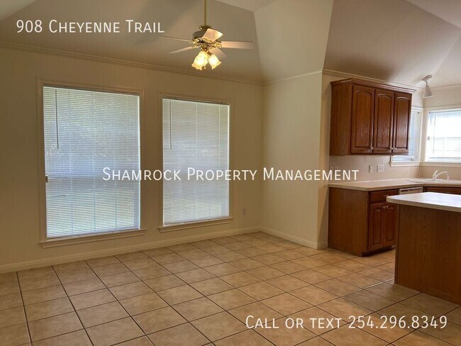 Building Photo - 4 Bedroom near Castleman Creek Elementary
