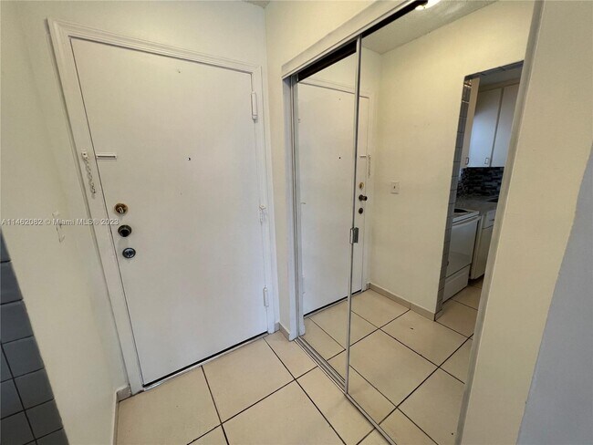 Foto del edificio - 1661 SW 3rd St