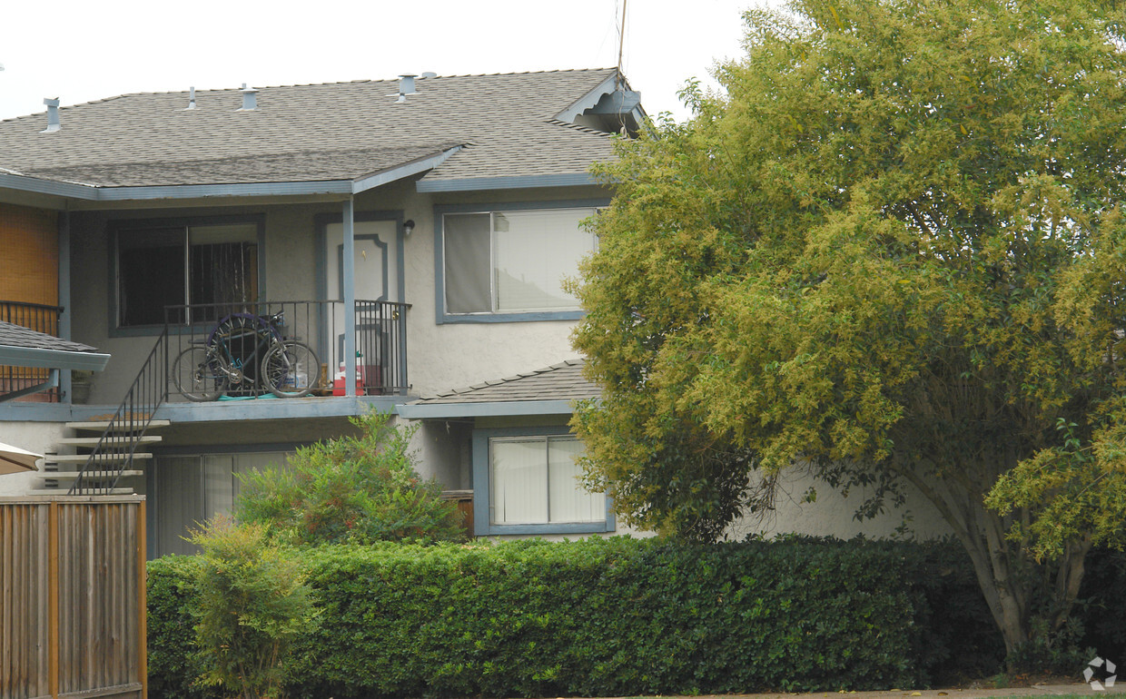 Building Photo - 4915 Canto Dr