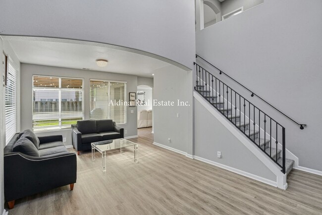 Building Photo - Monte Bella Community