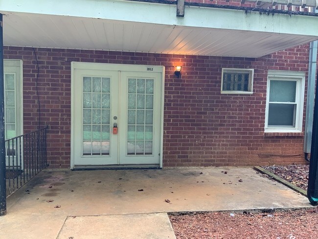 Foto del edificio - 3952 Applewood Ln