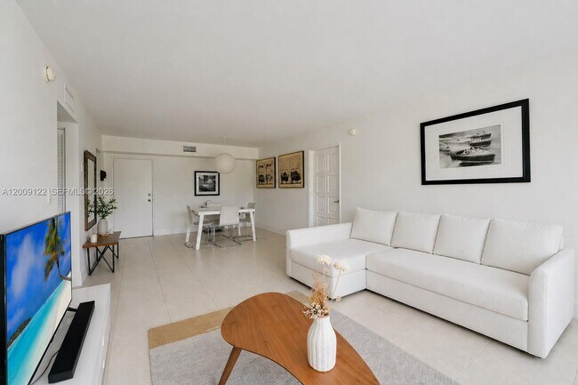 Foto del edificio - 255 Galen Dr