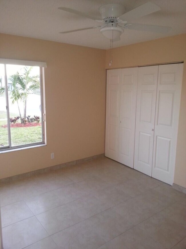 Foto del edificio - 18813 Cloud Lake Cir