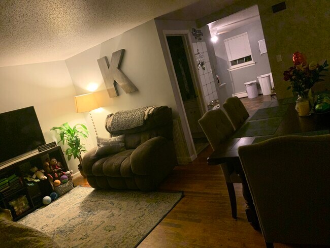 Fotografía del edificio - 23 Lownds Dr