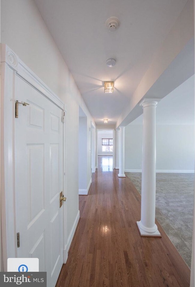 Building Photo - 36 L'Enfant Ct