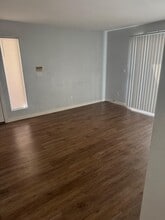 Building Photo - 3119 Key Largo Dr