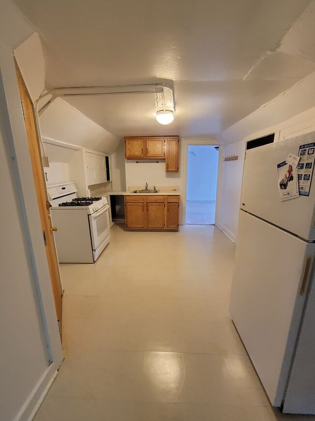 Photo - 620-22 Fellows Ave Apartment