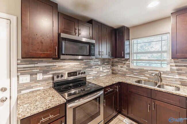 Foto del edificio - 3207 Delia Ln NW