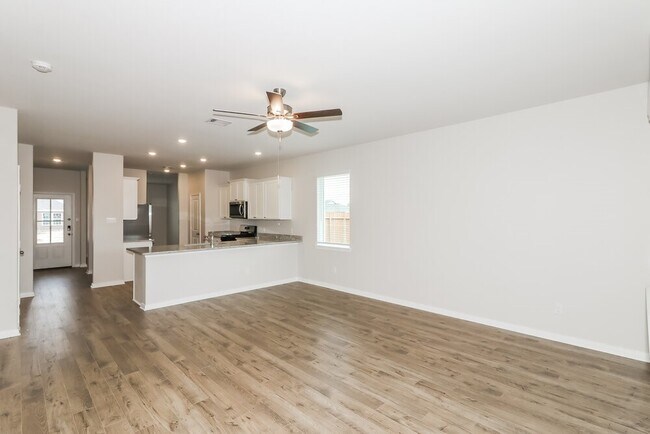 Foto del edificio - 401 San Miguel Crk Dr