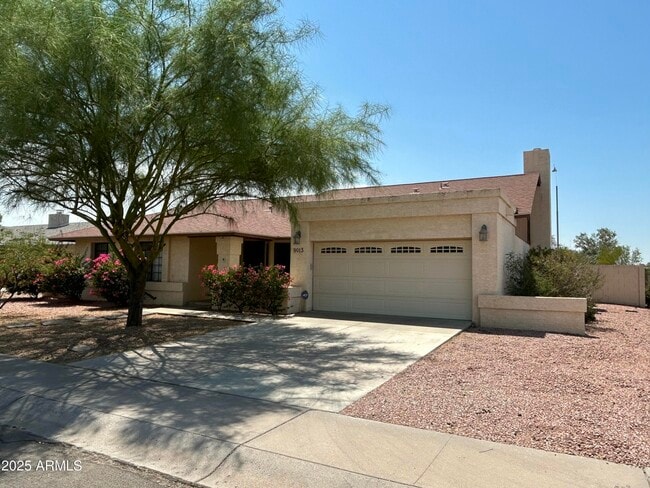 Building Photo - 9013 E Ludlow Dr