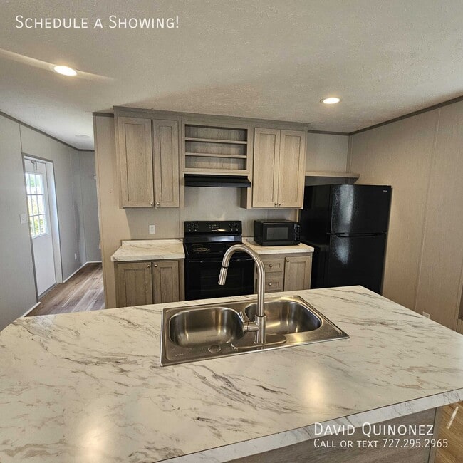 Building Photo - 5511 Squiredale-