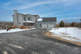 Building Photo - 671 Willow Grove Rd