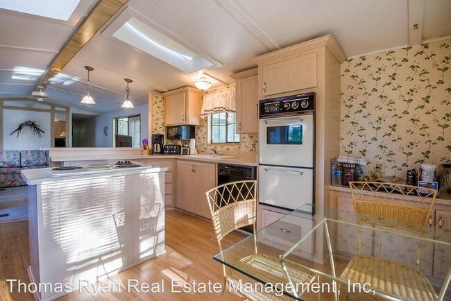 Foto del edificio - 3129 Bamboo Ct