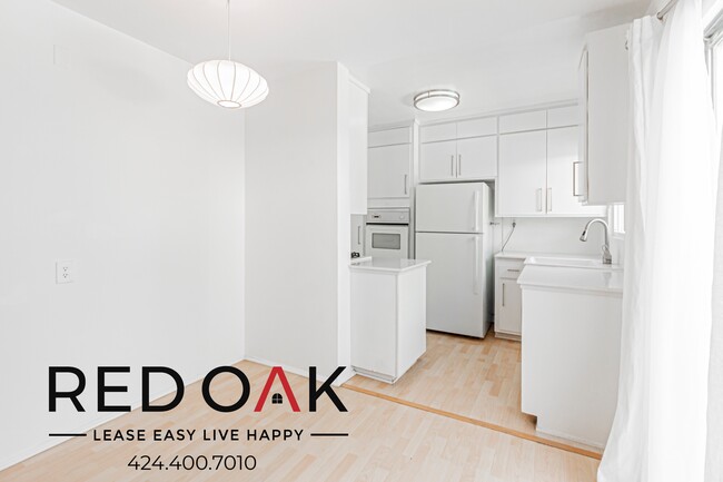 Building Photo - 1327 Laurel Ave