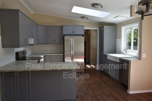 Foto del edificio - 12505 NE 199th St
