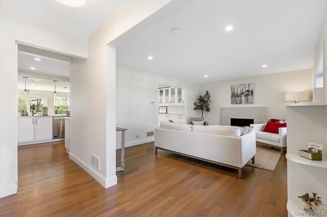 Foto del edificio - 34 Tuckahoe Ave