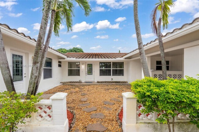 Foto del edificio - 5340 NE 17th Ter