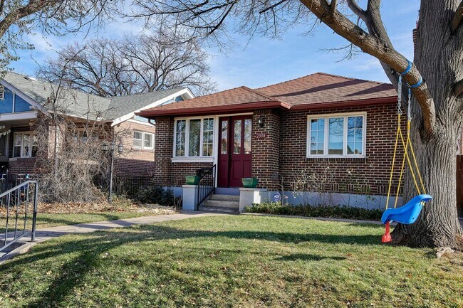 Foto del edificio - Long Realty & Property Management - Lovely Park Hill Home