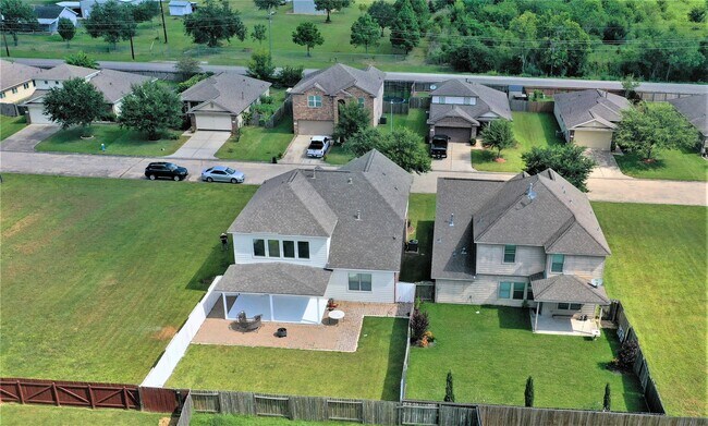 Building Photo - 3818 St Simon Manor Dr