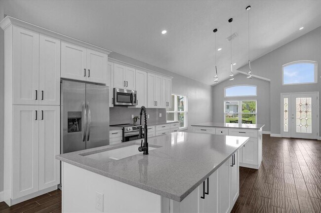 Foto del edificio - 2806 Moultrie Creek Dr