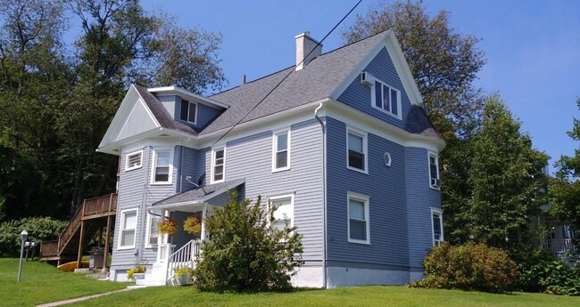 Building Photo - 103 Perrin Ave