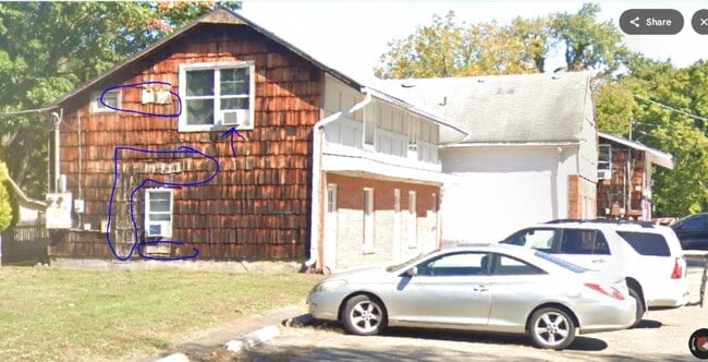 Building Photo - 39 Mine St