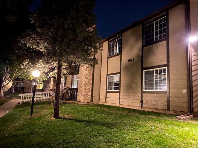 Photo - 1872 S Pitkin Cir Apartment