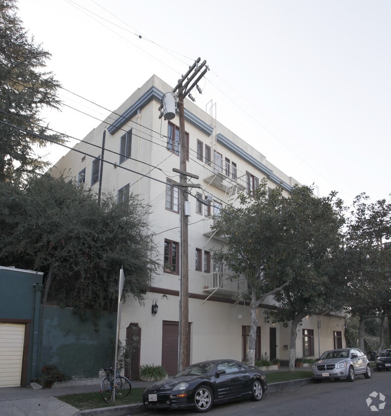 Primary Photo - Cliffdale Apartments