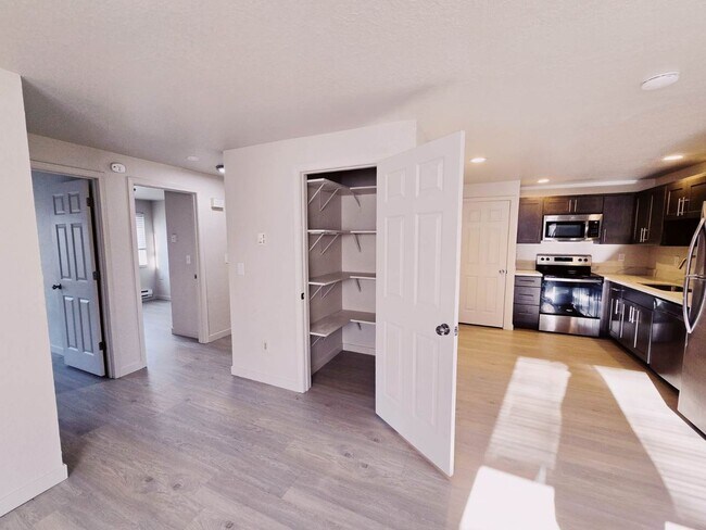 Foto del edificio - 808 - Sultan Horizons, LLC (TENANT FULFILL...