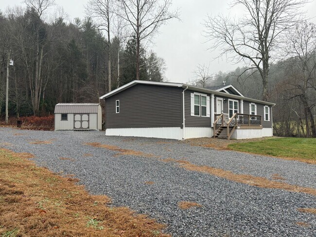 Foto del edificio - 141 Spivey Mountain Rd