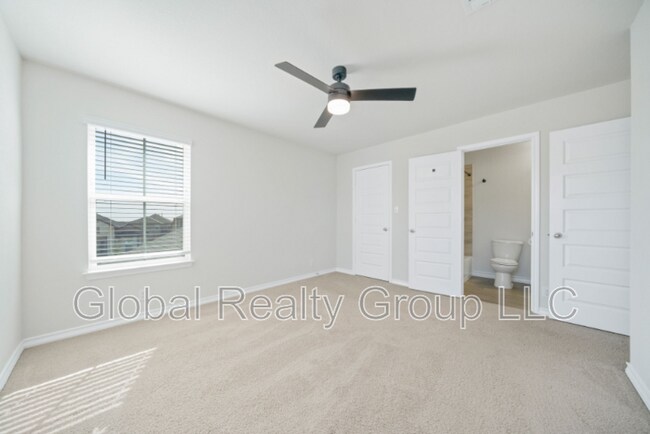 Building Photo - 648 Amber Creek