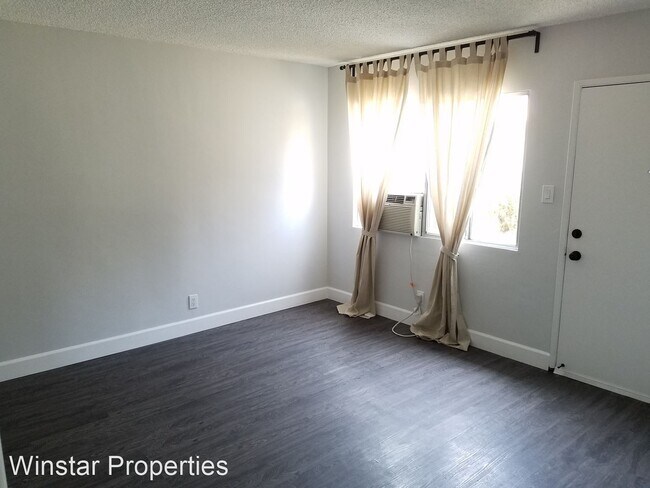 Foto del edificio - 438-440 E Acacia Ave