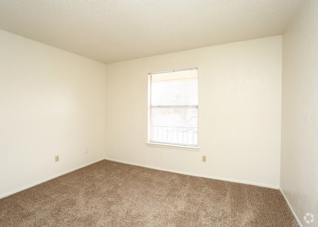 2BD,2BA - 1045 SF - Stratford Place