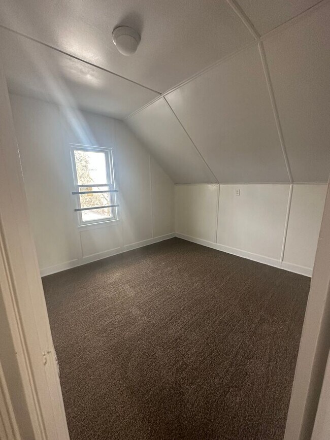 Foto del edificio - Cleveland east side, single home