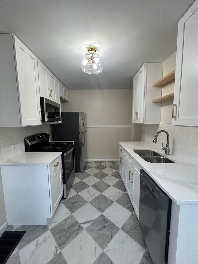 Foto del edificio - 4952 W 12th St