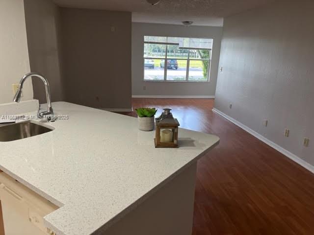 Building Photo - 12540 Vista Isles Dr