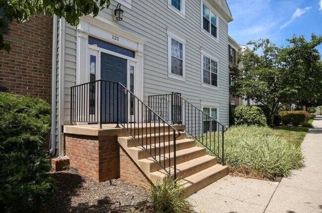 Foto del edificio - 121 Fort Evans Rd SE