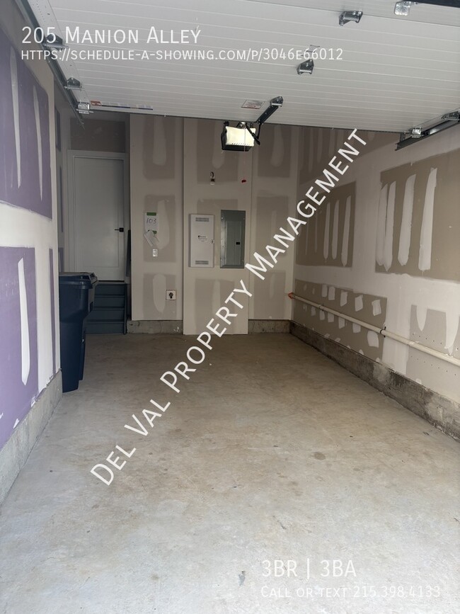 Building Photo - 205 Manion Aly