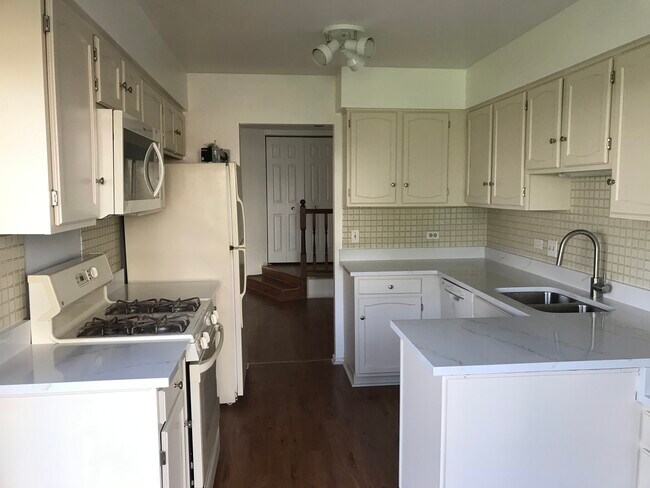 New Kitchen - 221 Coventry Cir