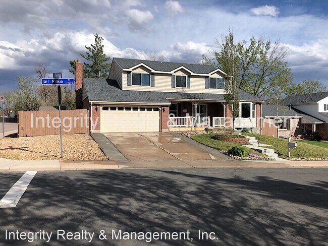 Building Photo - 4 br, 4 bath House - 5424 S Pitkin St