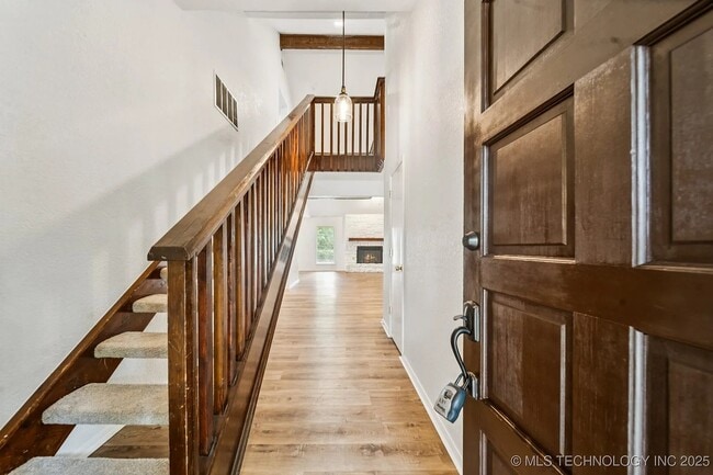 Building Photo - 6947 S 30th W Ave