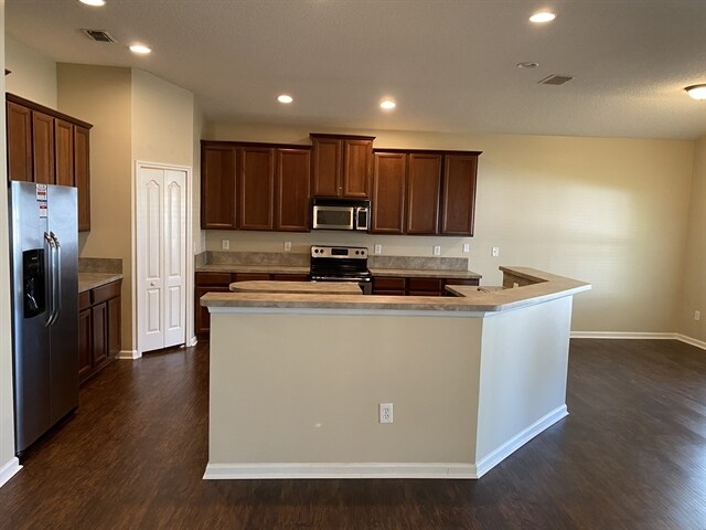 Foto del edificio - 2879 Pebblewood Ln