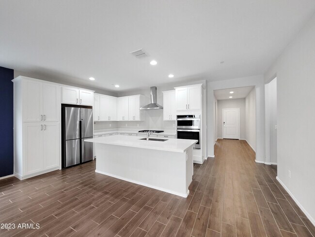 Foto del edificio - 2370 N 212th Dr