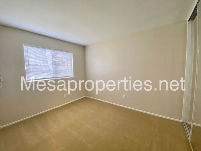 Foto del edificio - 9900 Highland Ave