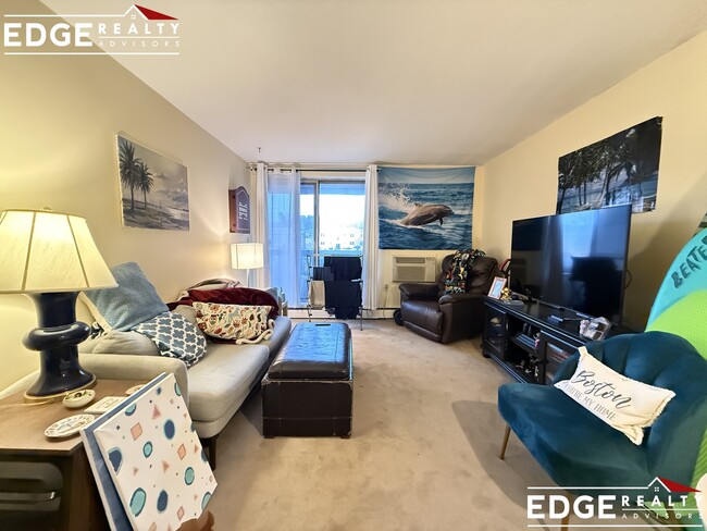 Photo - 140 Kenrick St Apartment