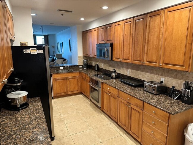 Building Photo - 615 Riviera Dunes Way