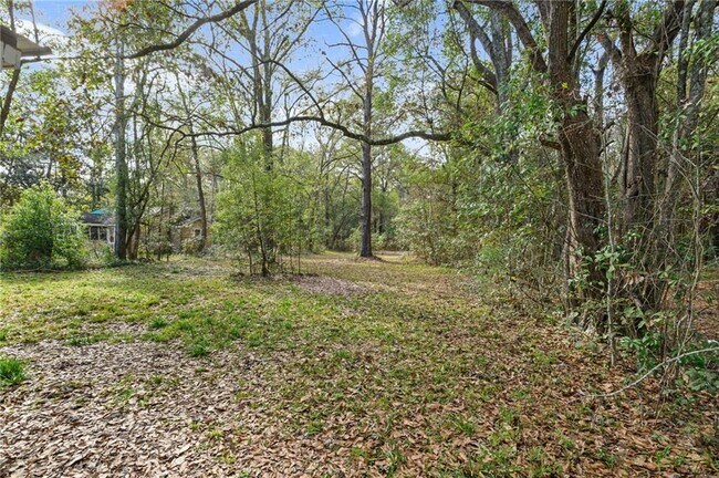 Foto del edificio - 3128 Club House Rd