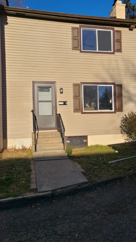 Primary Photo - 129 New Albany Rd